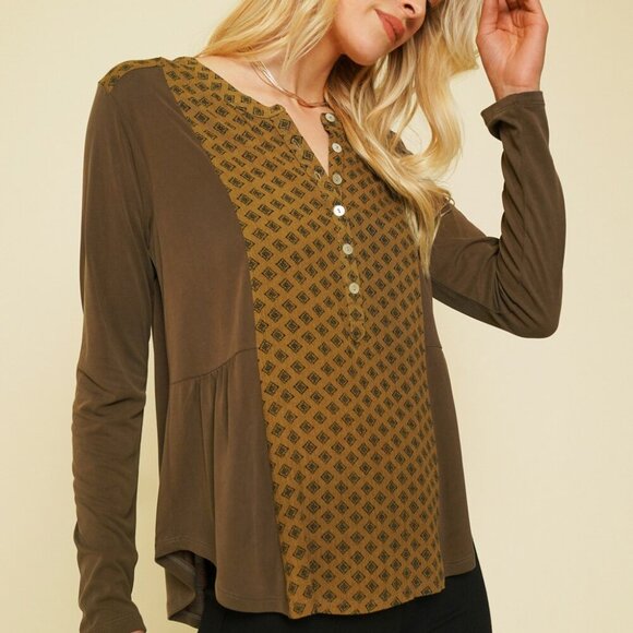 MYSTREE MIX MEDIA HENLEY TOP - Picture 2 of 8